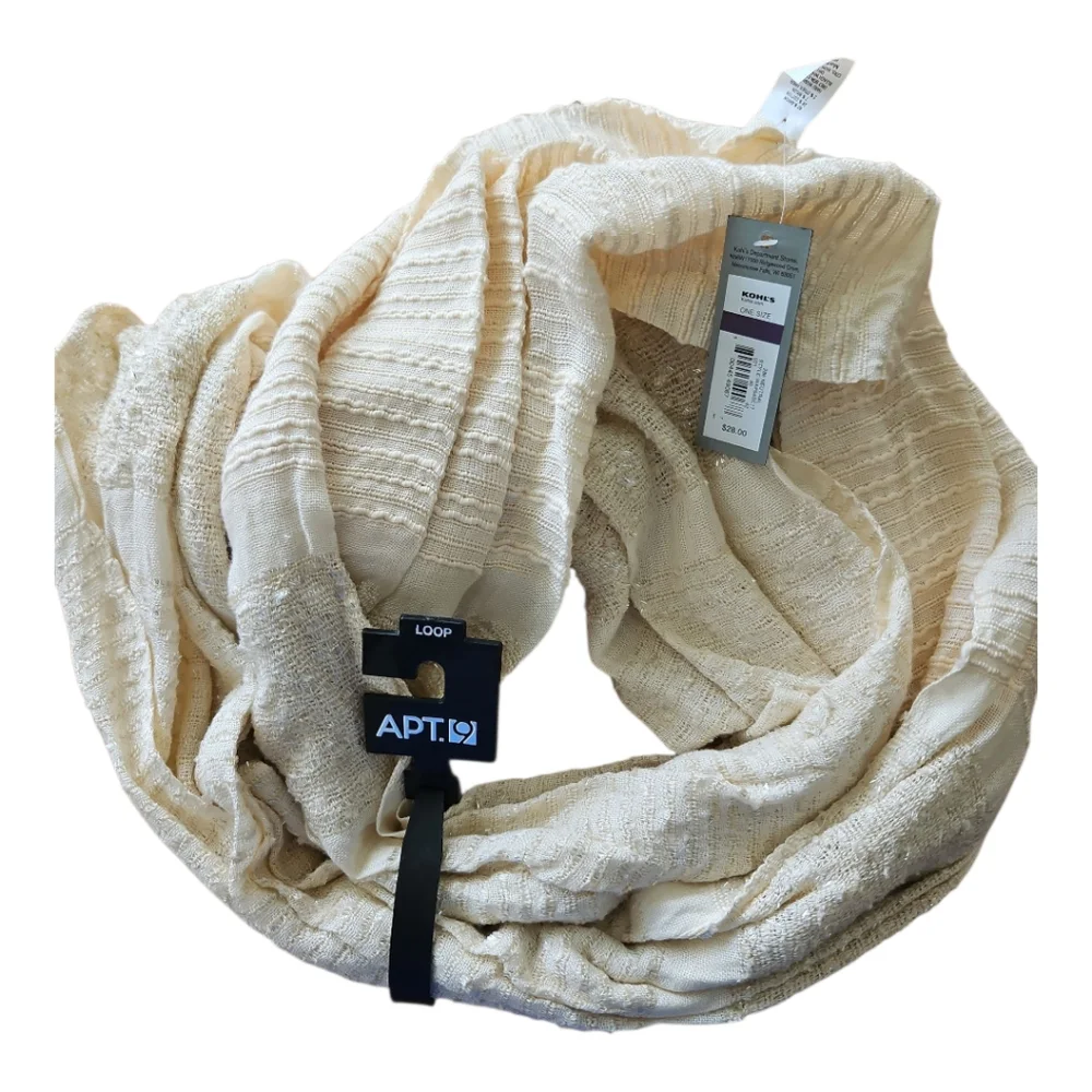 2 APT 9 Infinity Loop Scarves - Picture 9 of 11
